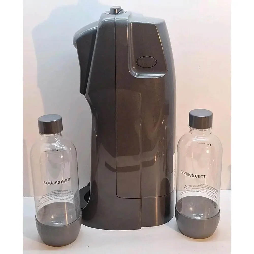 Sodastream JET Soda Maker Sparkling Water Machine Black w/ 2 Bottles Works - Picture 4 of 6